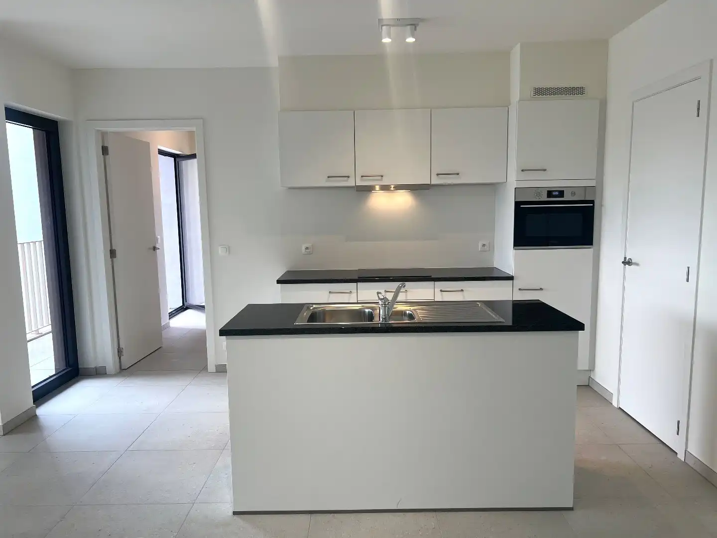 Luxe nieuwbouw appartement, 68m², 2 terrassen, 1 slpk, op toplocatie foto 4