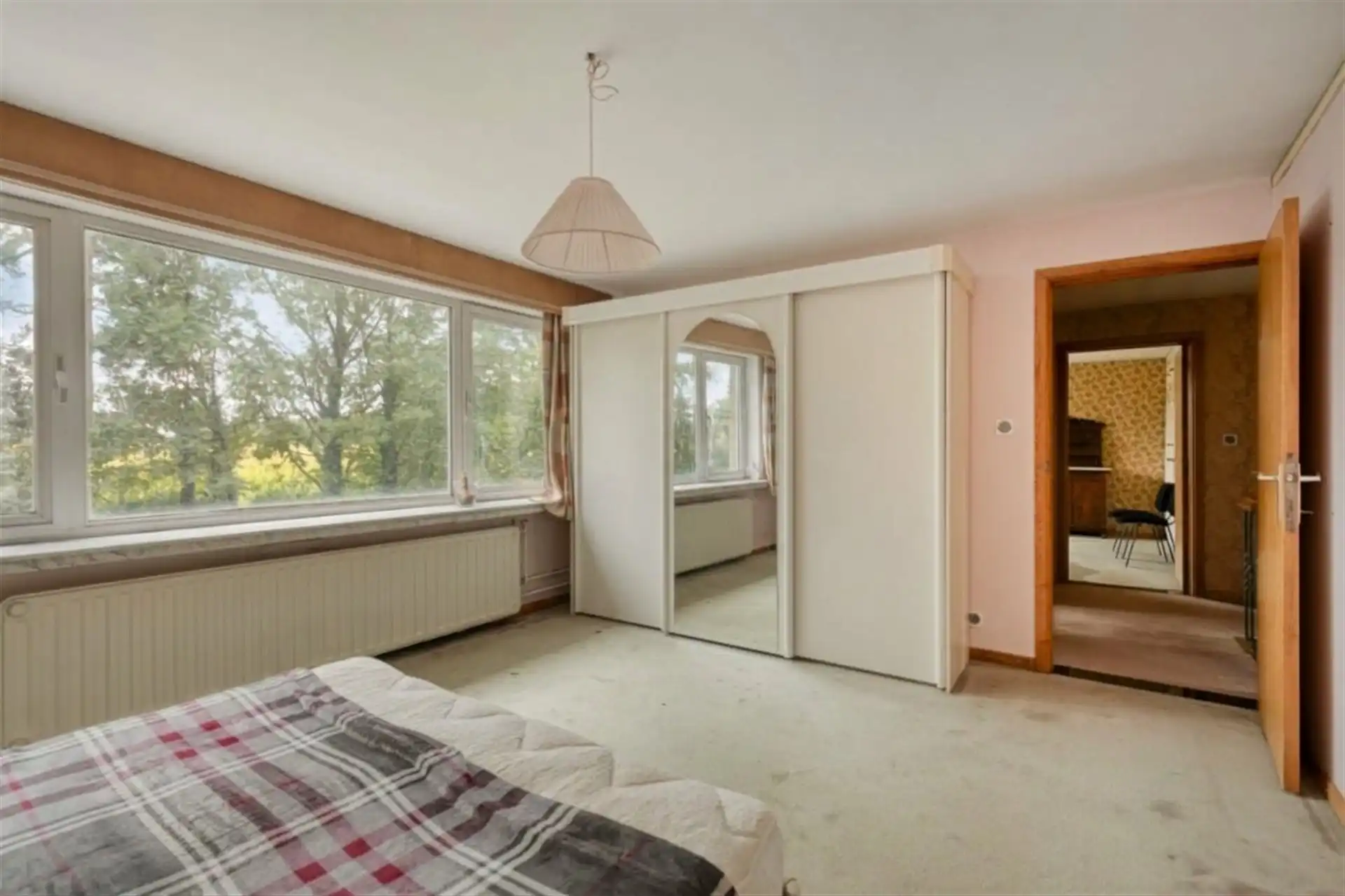 Ruime vrijstaande villa op een perceel van 3.235 m² foto 9