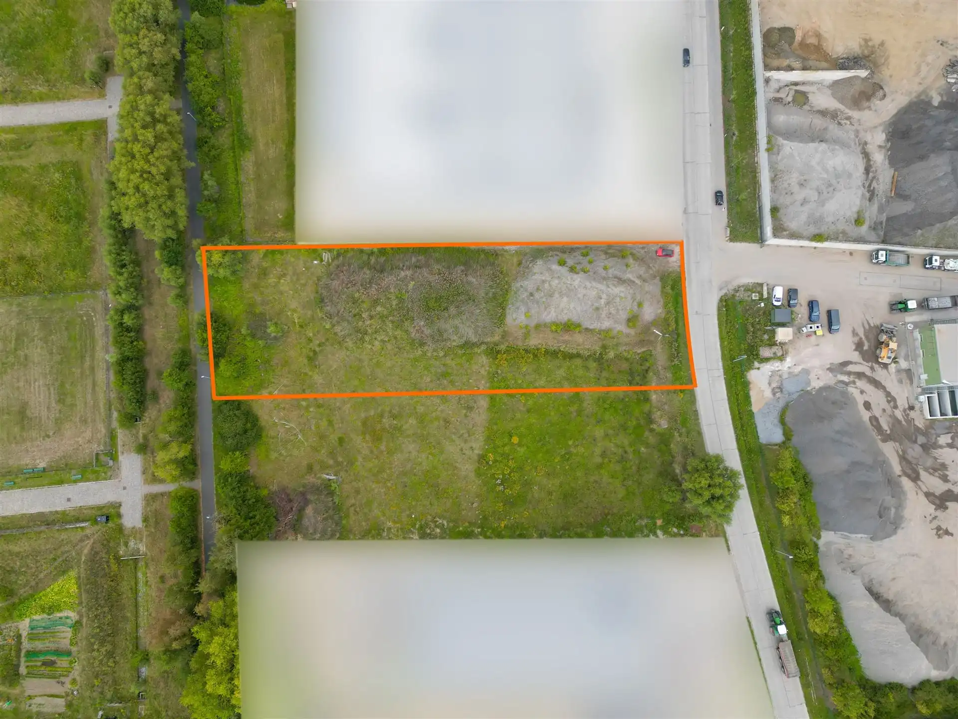 KMO-grond dichtbij de N8 foto 2