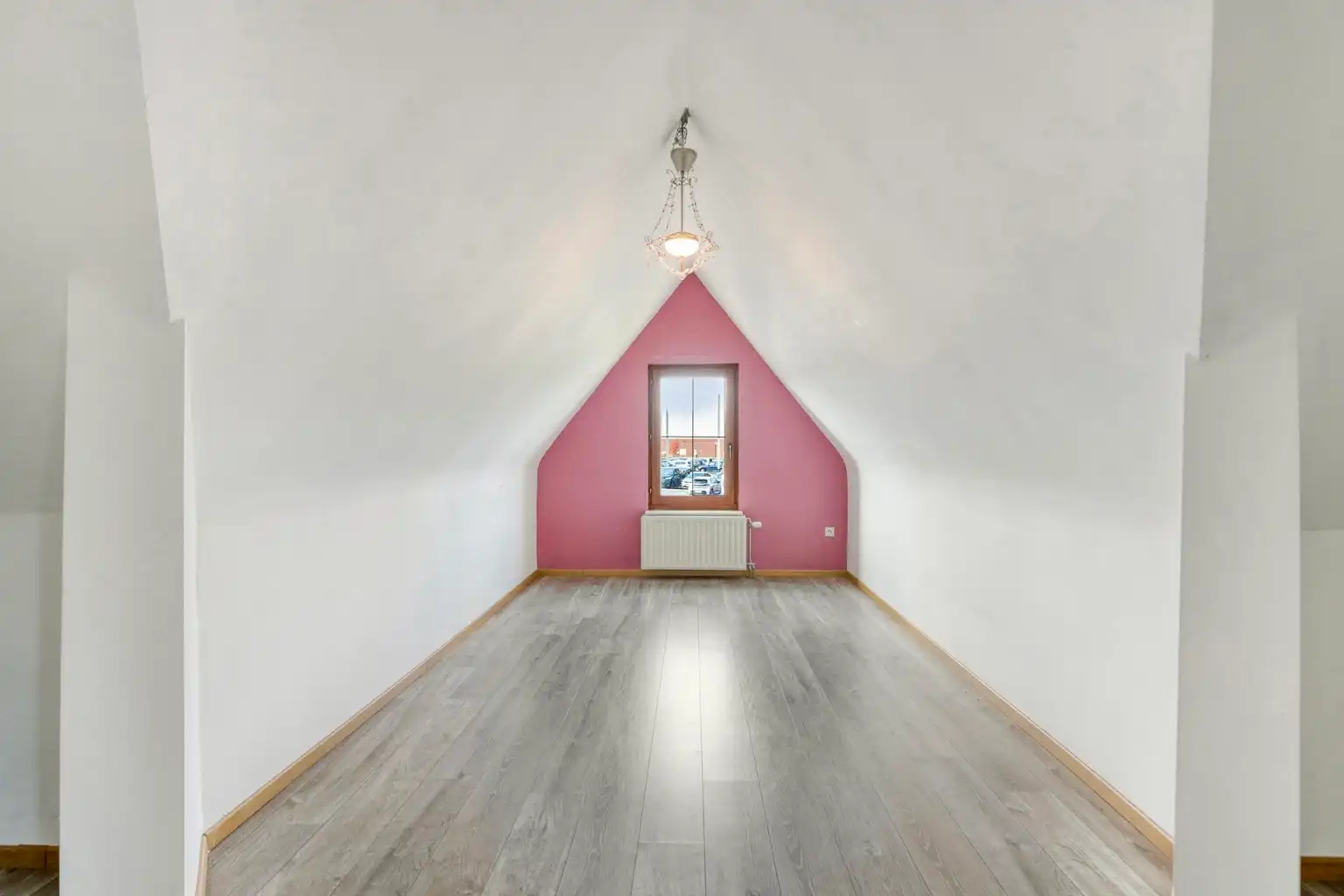 EEN WONING MET KARAKTER,  KLAAR OM TE SCHITTEREN ! foto 19