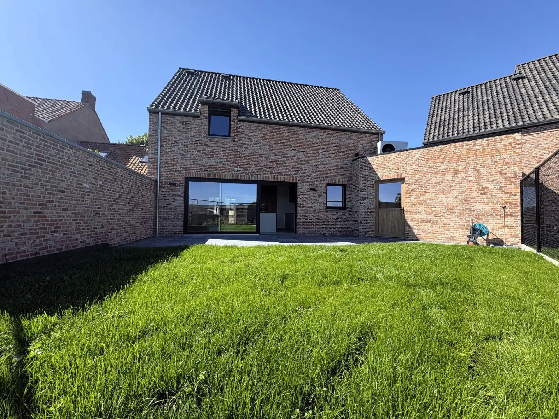 Luxueuze nieuwbouwwoning te huur nabij centrum Waregem foto 19