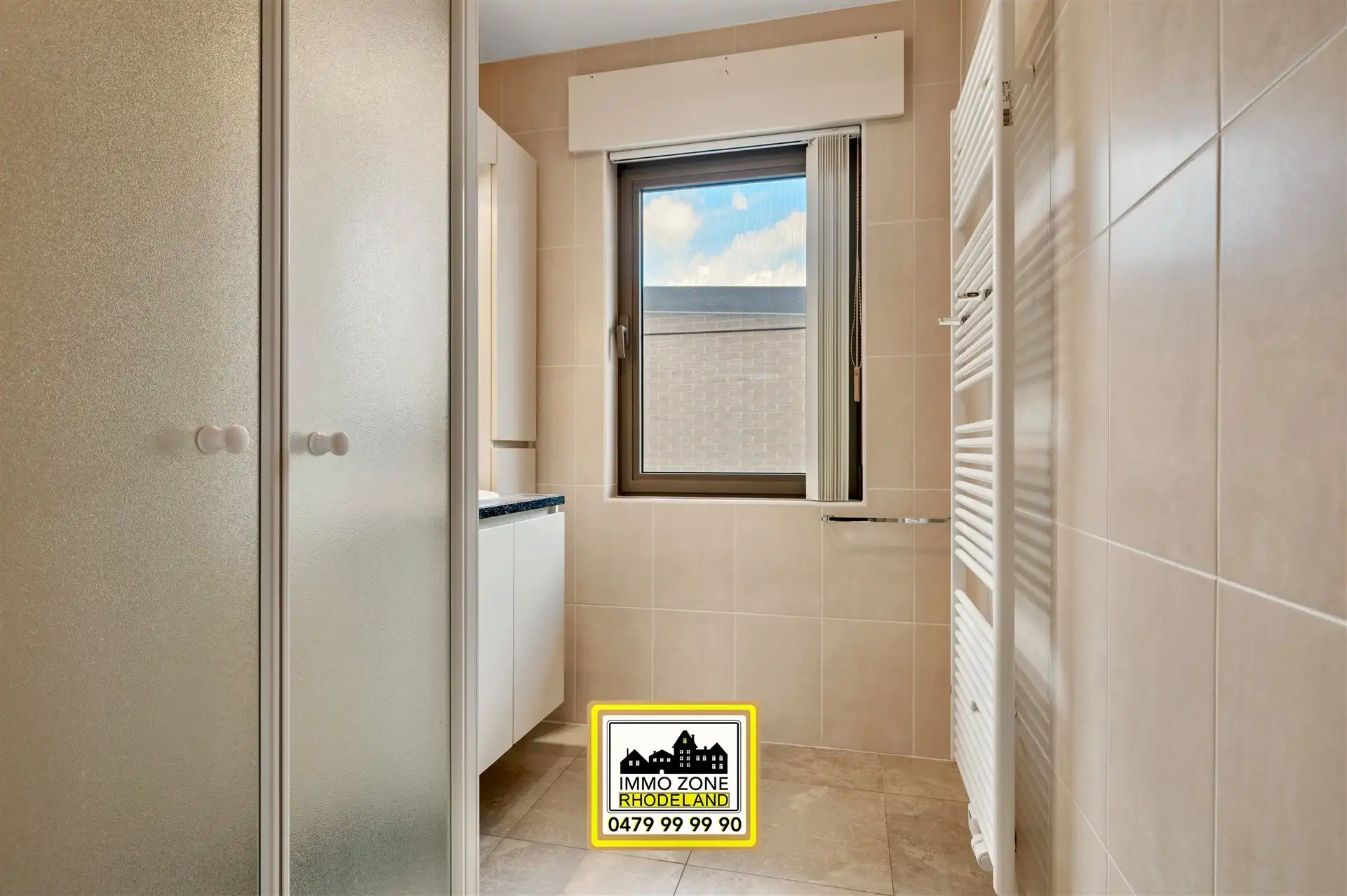 Instapklaar appartement op het mooie marktplein foto 14