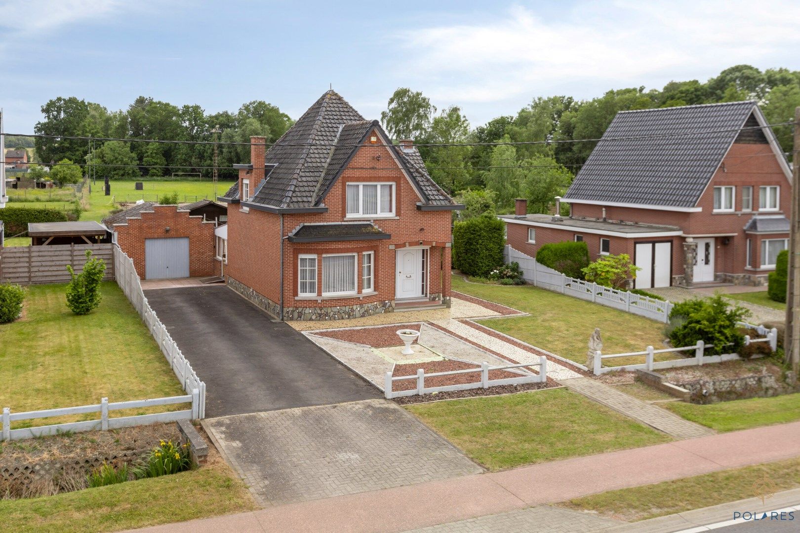 Hoofdfoto van de publicatie: Woning met potentieel vlakbij het centrum van Rillaar