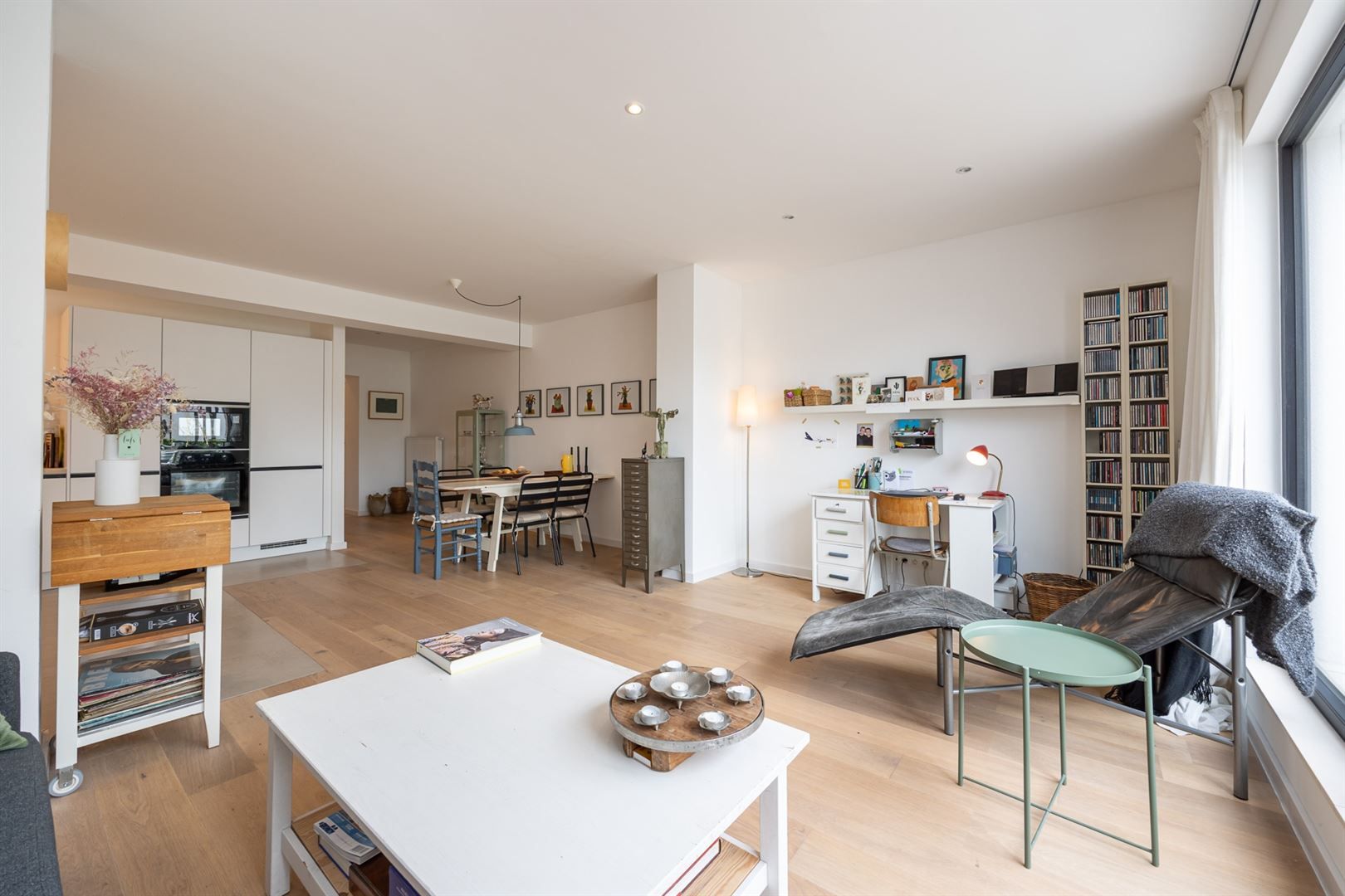 Fijn, gezellig, 2 slaapkamers, mooi terras. foto 11
