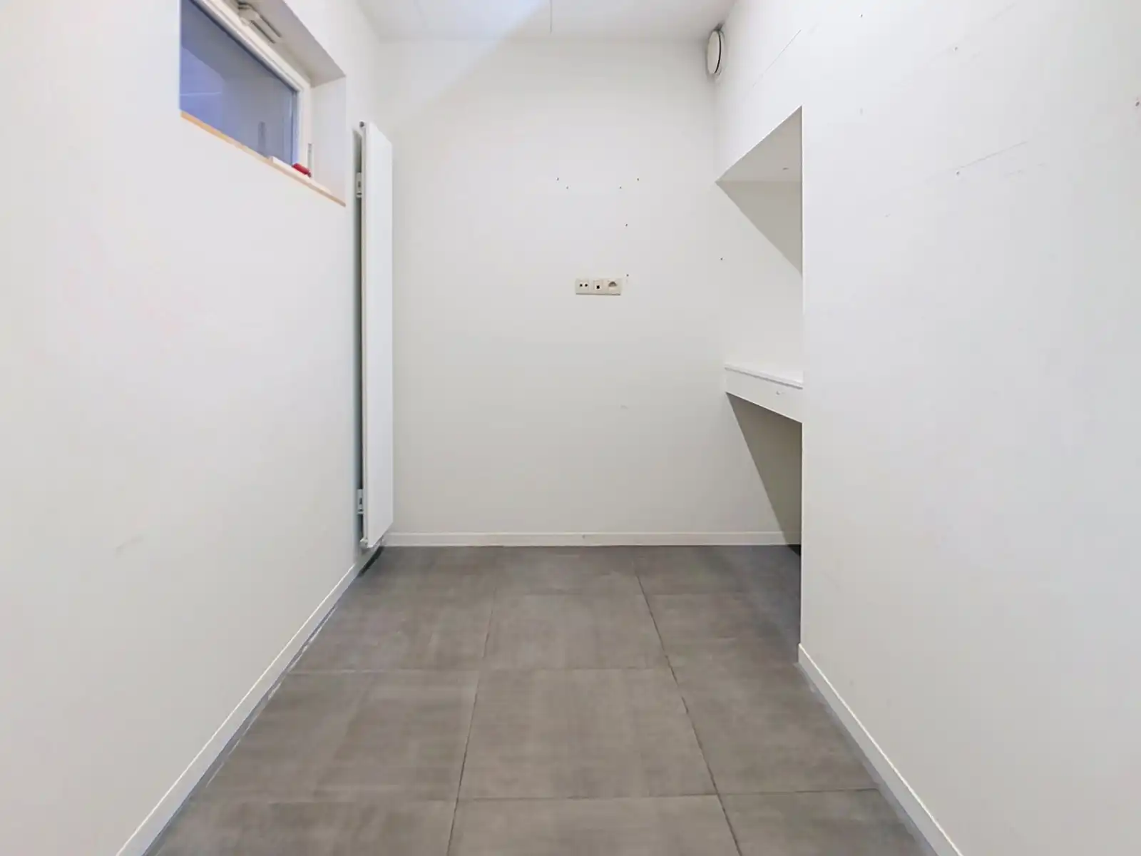 Gelijkvloerse zaak - gewezen dokterskabinet foto 18