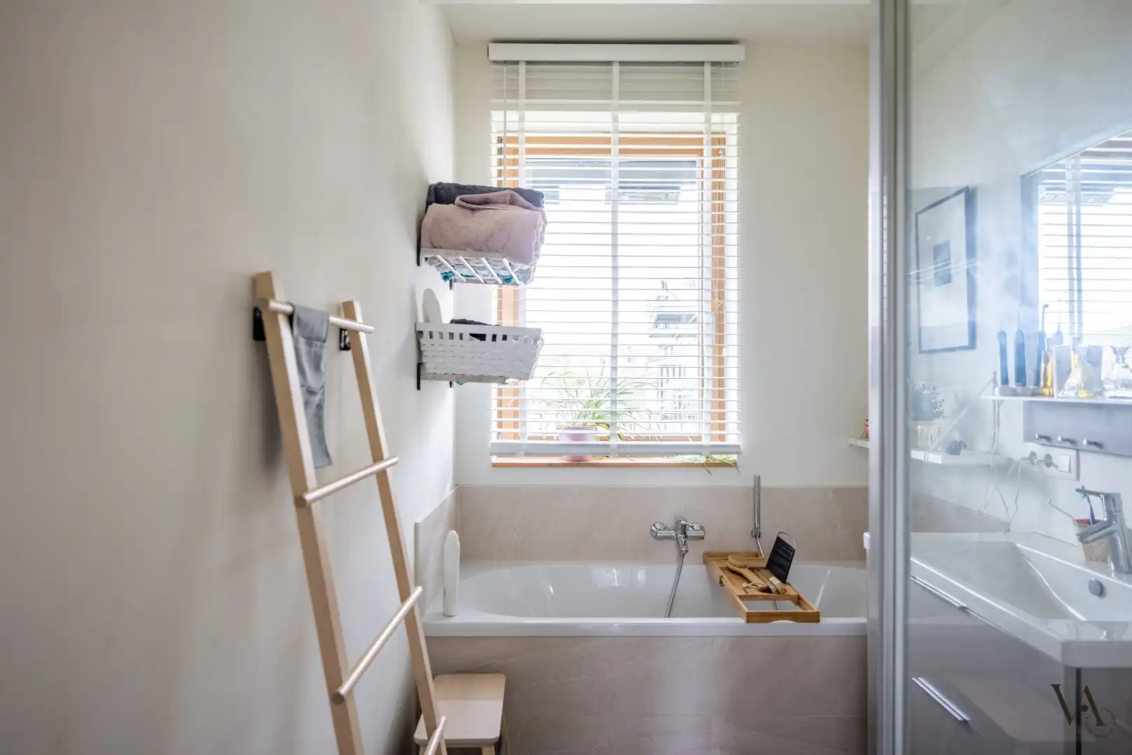 Recent en lichtrijk 2-slaapkamerappartement in uniek co-housing project foto 7