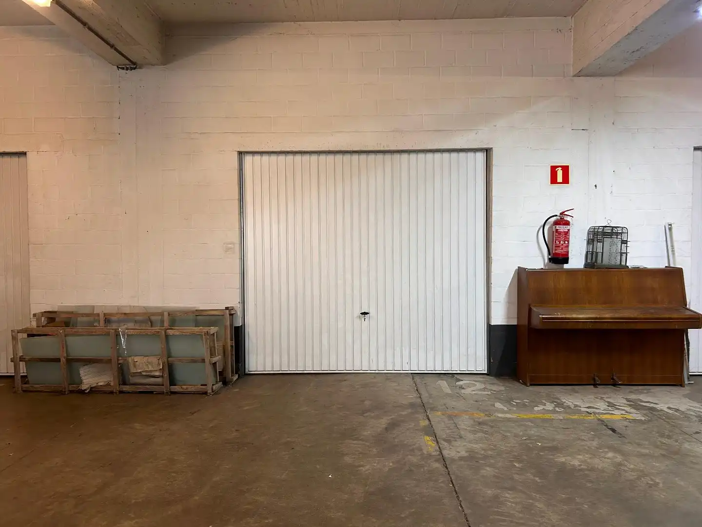 Ruime overdekte garagebox op centrale ligging  foto 2