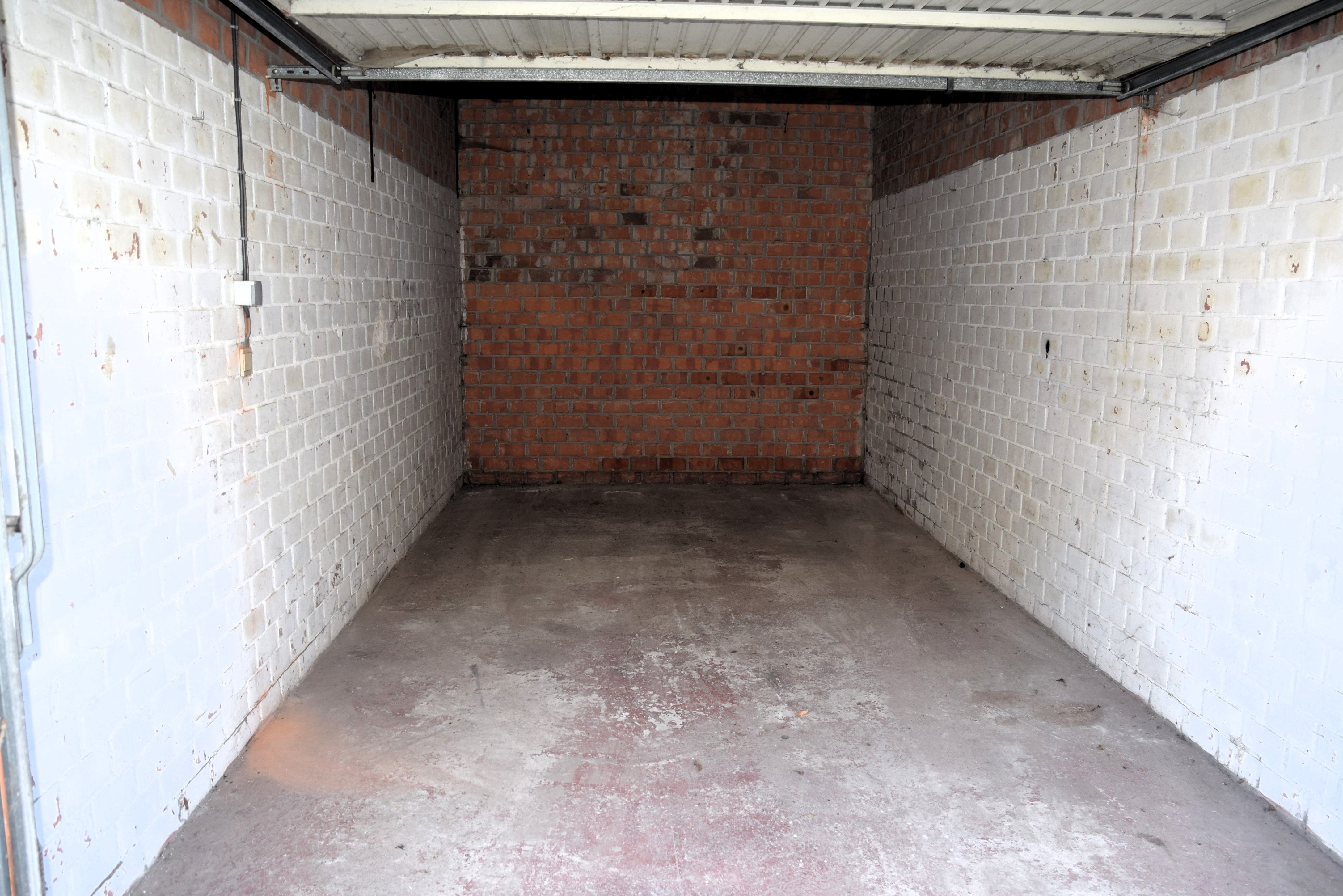 Garage te huur foto 2