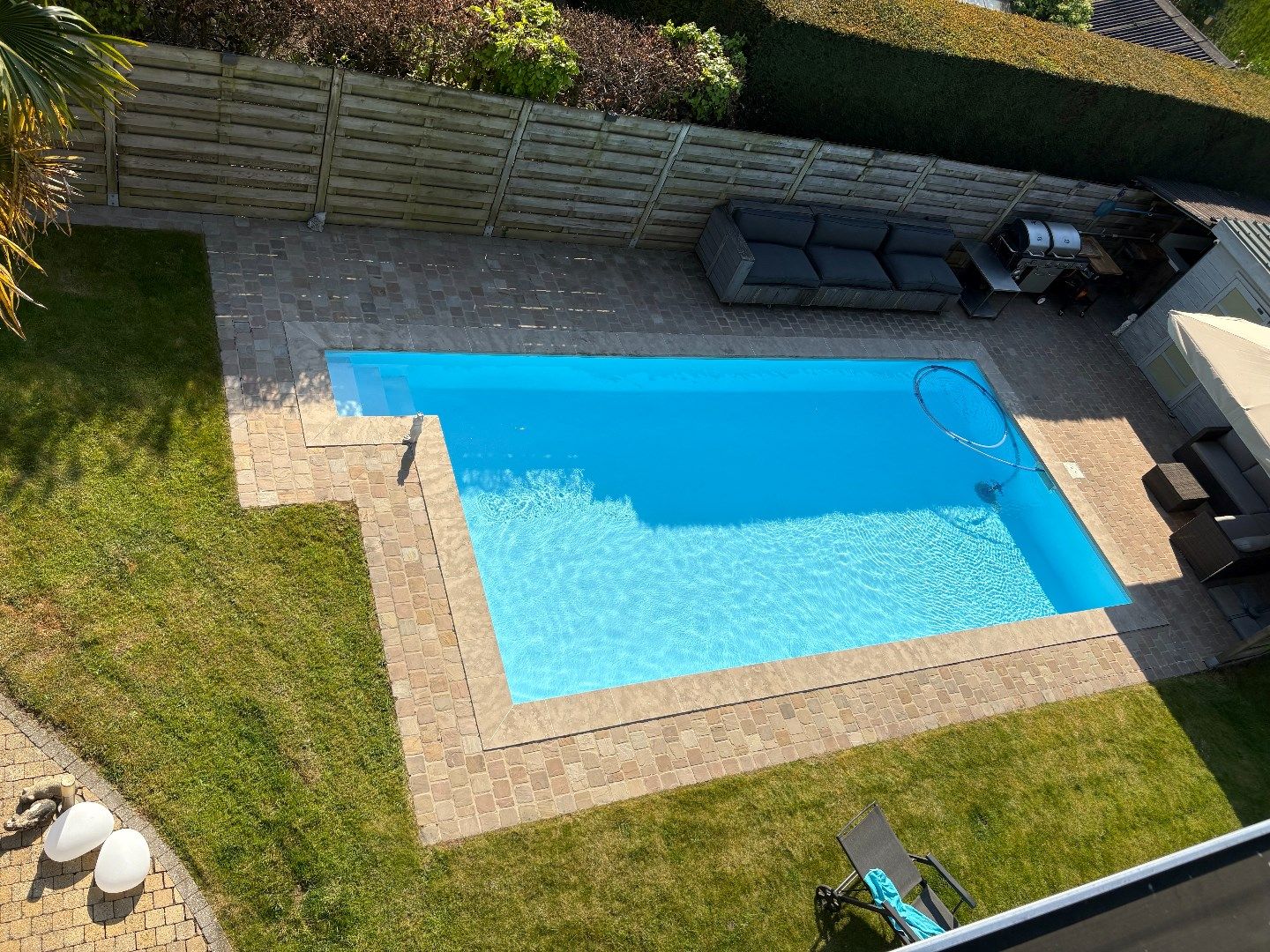 KANTOOR/PRAKTIJK + WOONST MET TUIN EN ZWEMBAD foto 24