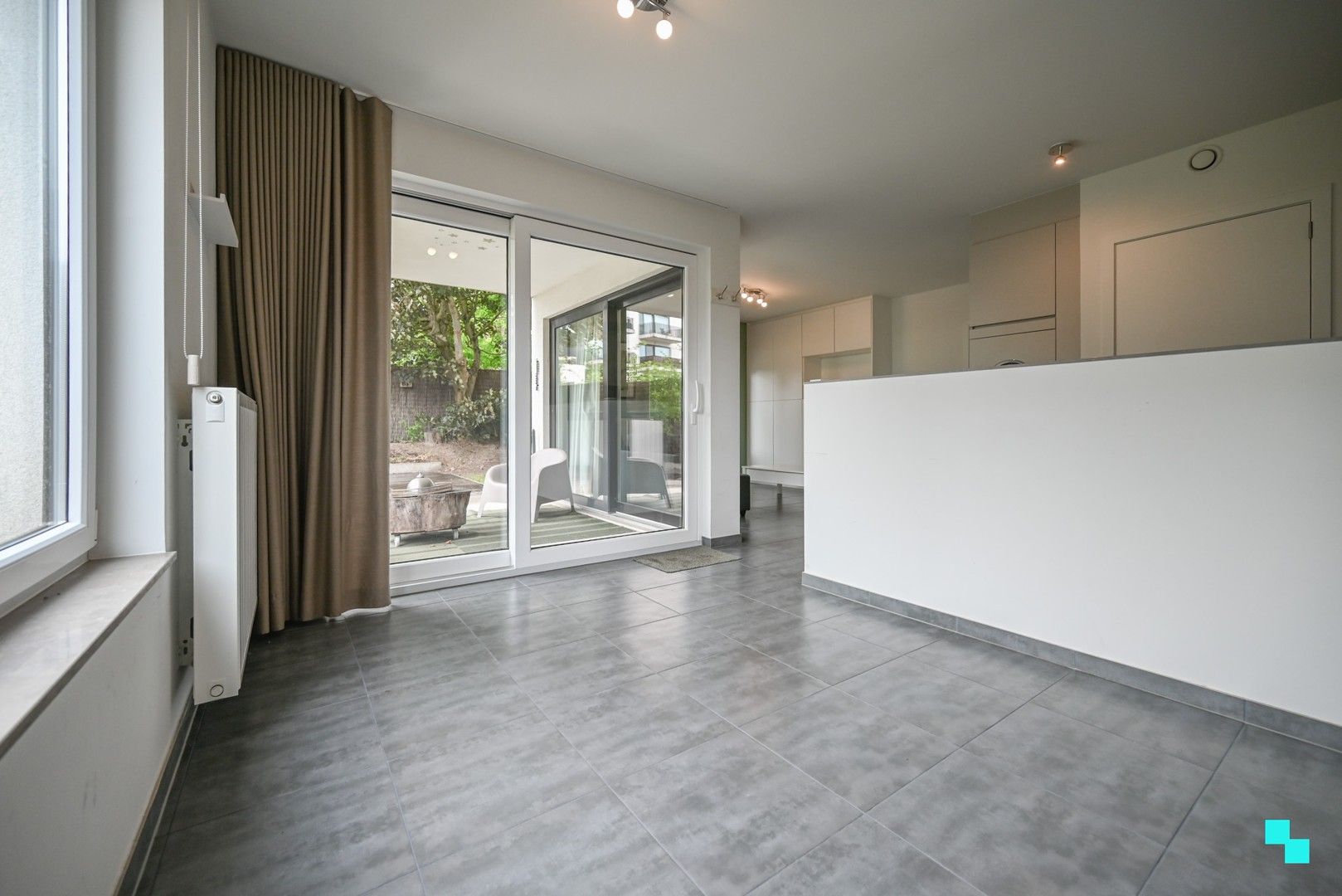 Energiezuinig tweeslaapkamer appartement met tuin te Izegem foto 10