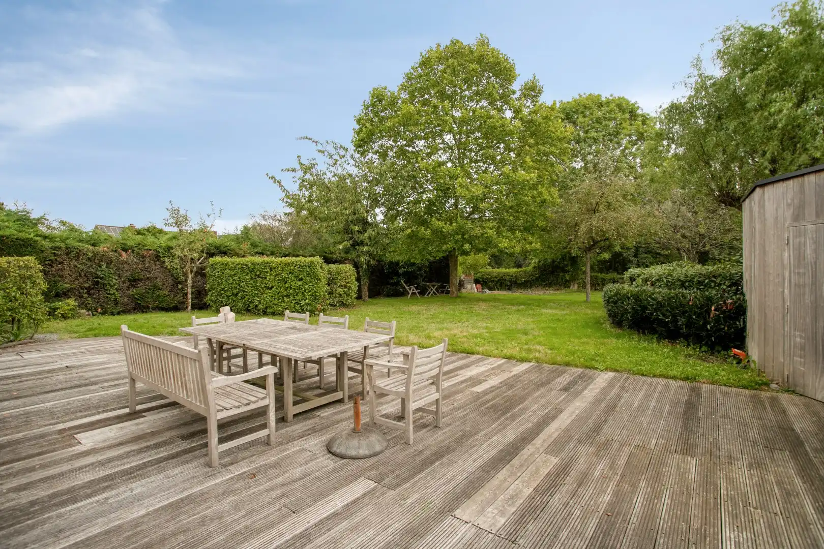 Rustig gelegen multifunctionele architecturale parel met prachtige tuin foto 23