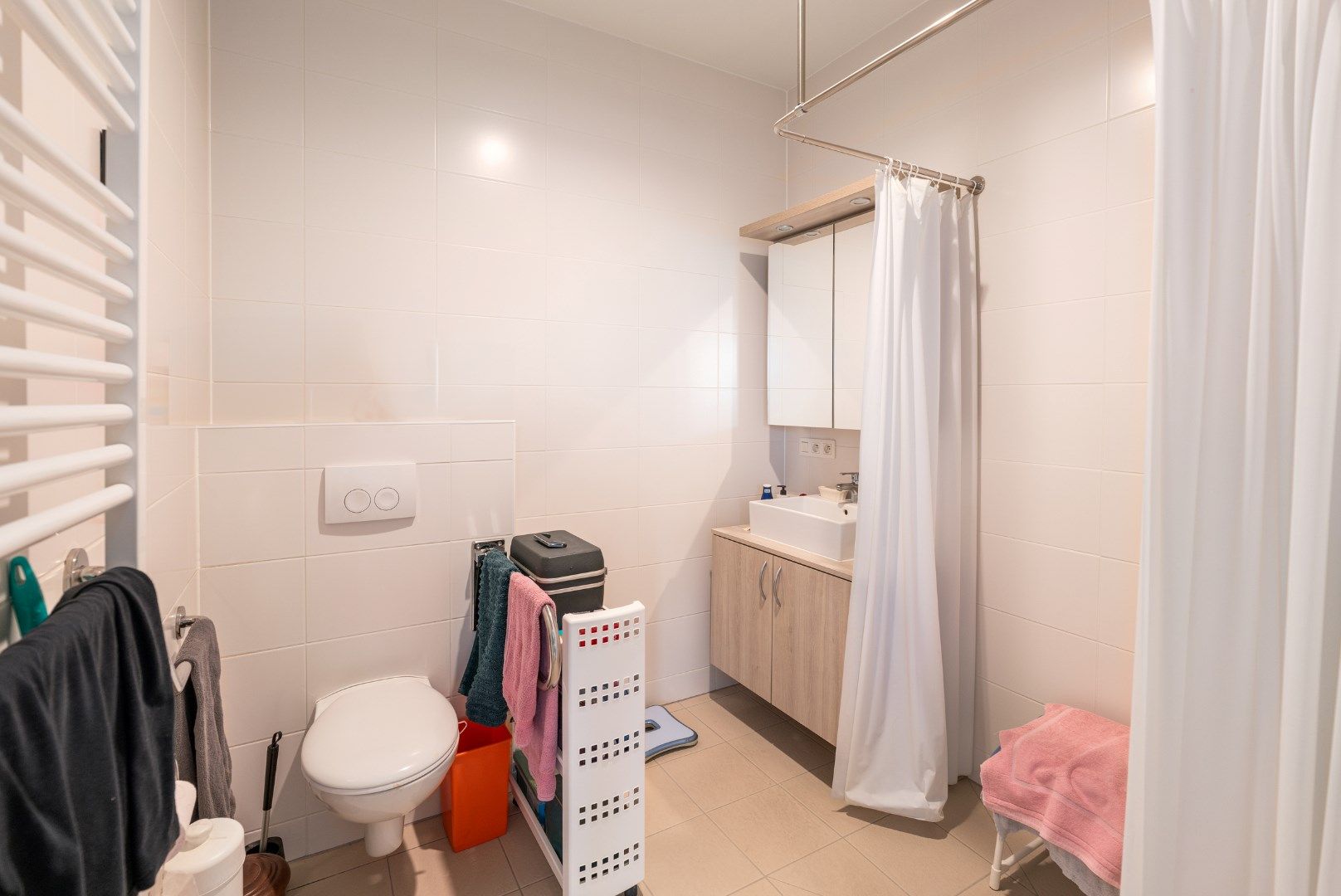 Ruime serviceflat in standingvol gebouw foto 14