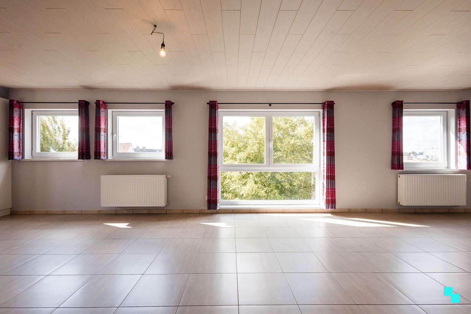 Ruim appartement op goed bereikbare locatie te Hooglede foto 6