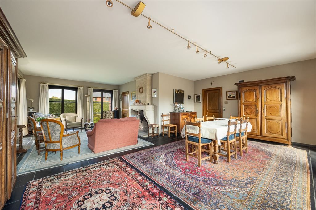 Statige, ruime woning met zuidgerichte tuin! foto 4