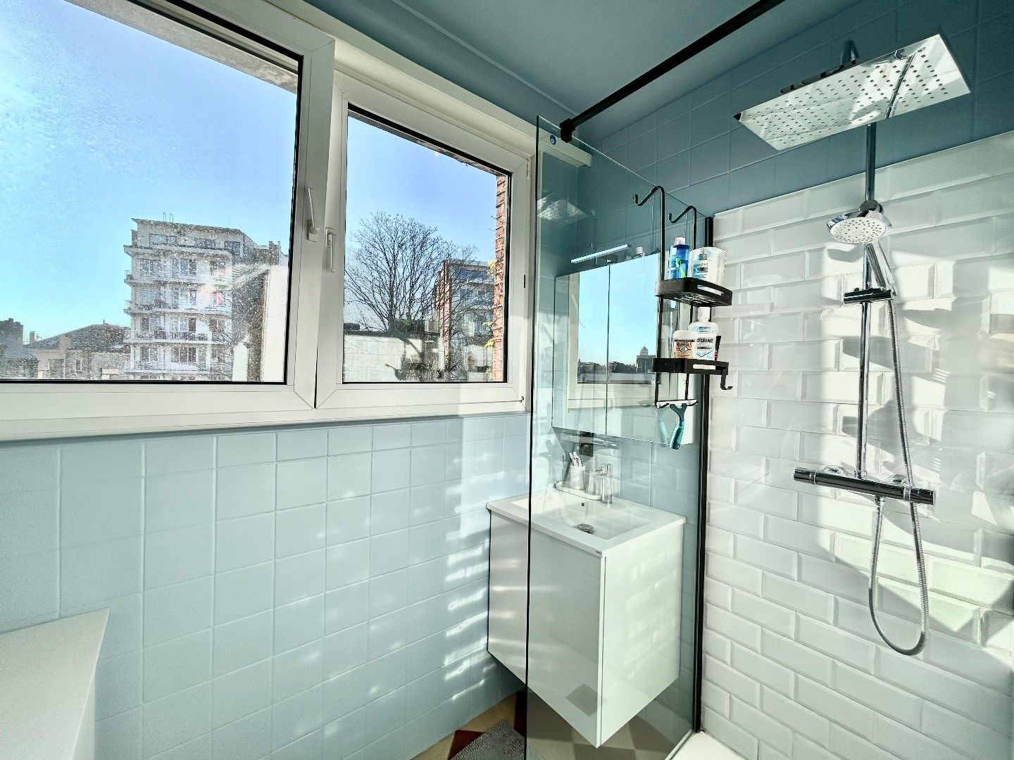 Gezellig 1slpk appartement met terras foto 20