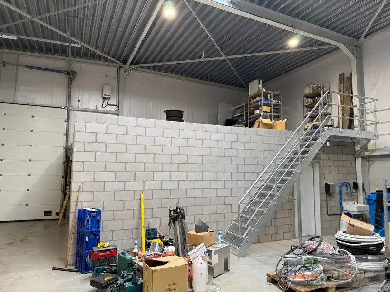 KMO-Unit 240m² - met kantoorruimte foto 11