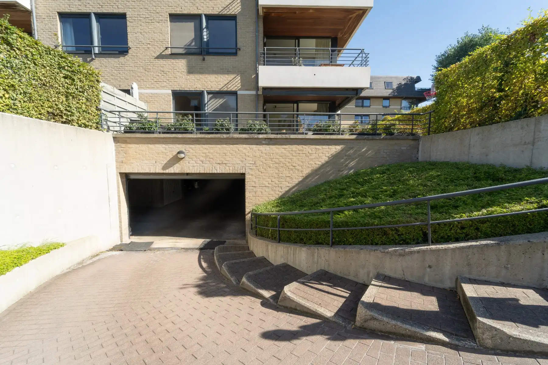 Gelijkvloers 2-slpk appartement met tuin! foto 22