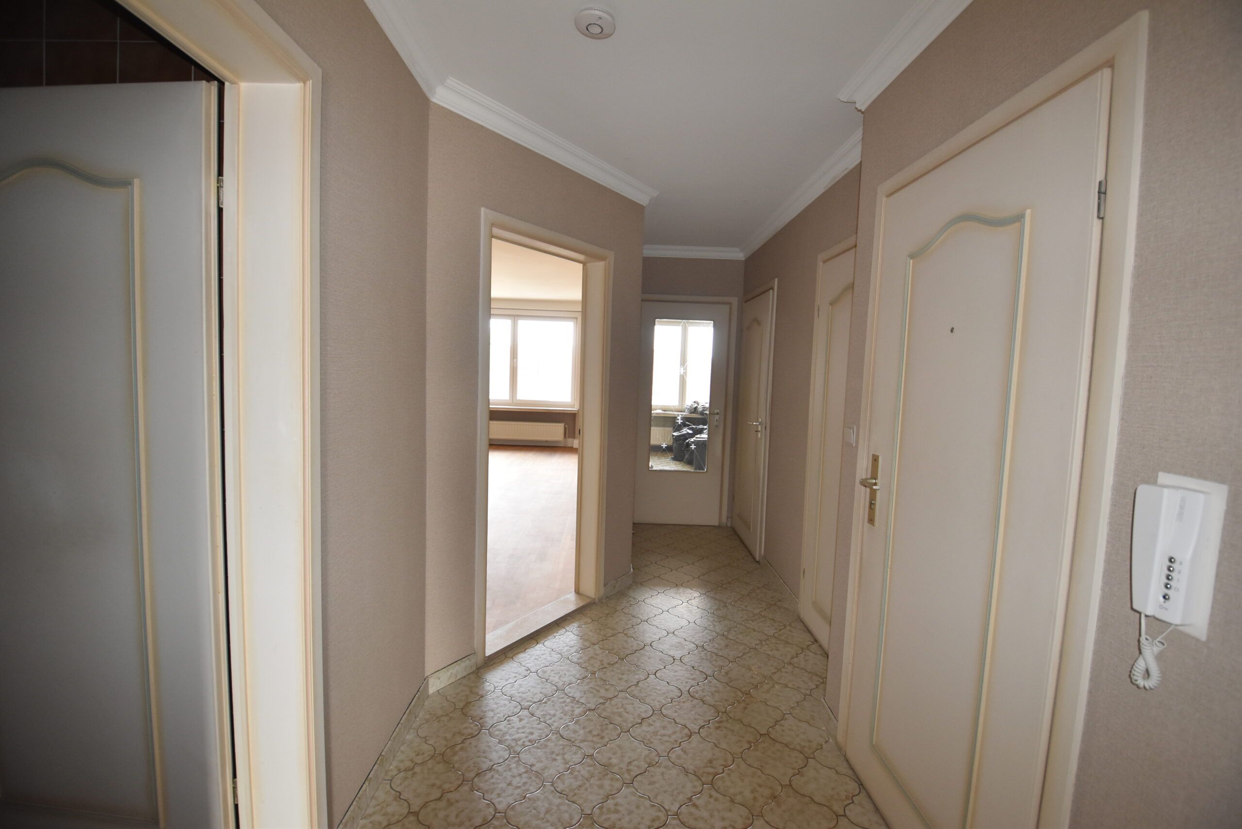 Appartement met 2 slaapkamers en garage in Sint-Niklaas foto 8