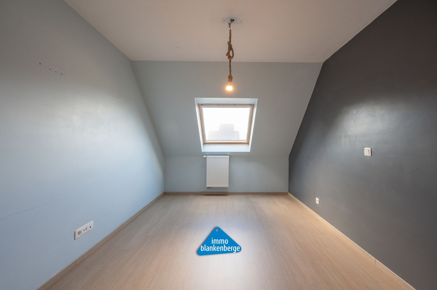 Bel-etage met een Lichtrijke Leefruimte, Grote Garage en een Zuidgerichte Tuin foto 14