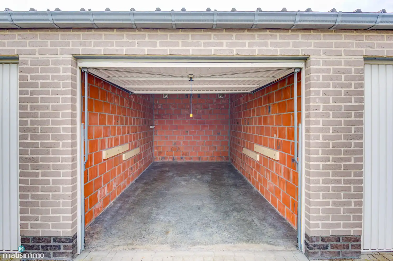 DUPLEXAPPARTEMENT MET AUTOSTAANPLAATS, GARAGEBOX EN KELDERBERGING NABIJ CENTRUM BILZEN foto 26