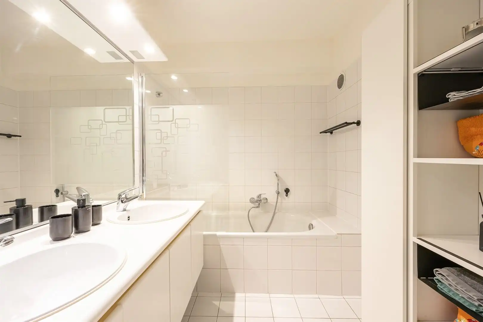Lichtrijk en energiezuinig appartement met EPC A en ondergrondse autostaanplaats foto 14