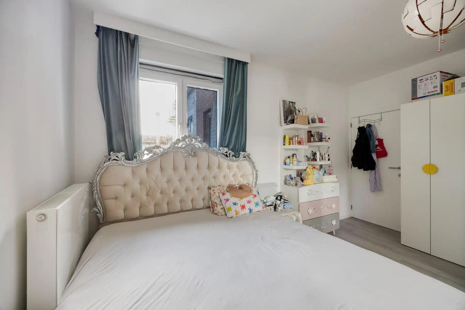 Volledig gerenoveerd appartement in kleine residentie foto 10