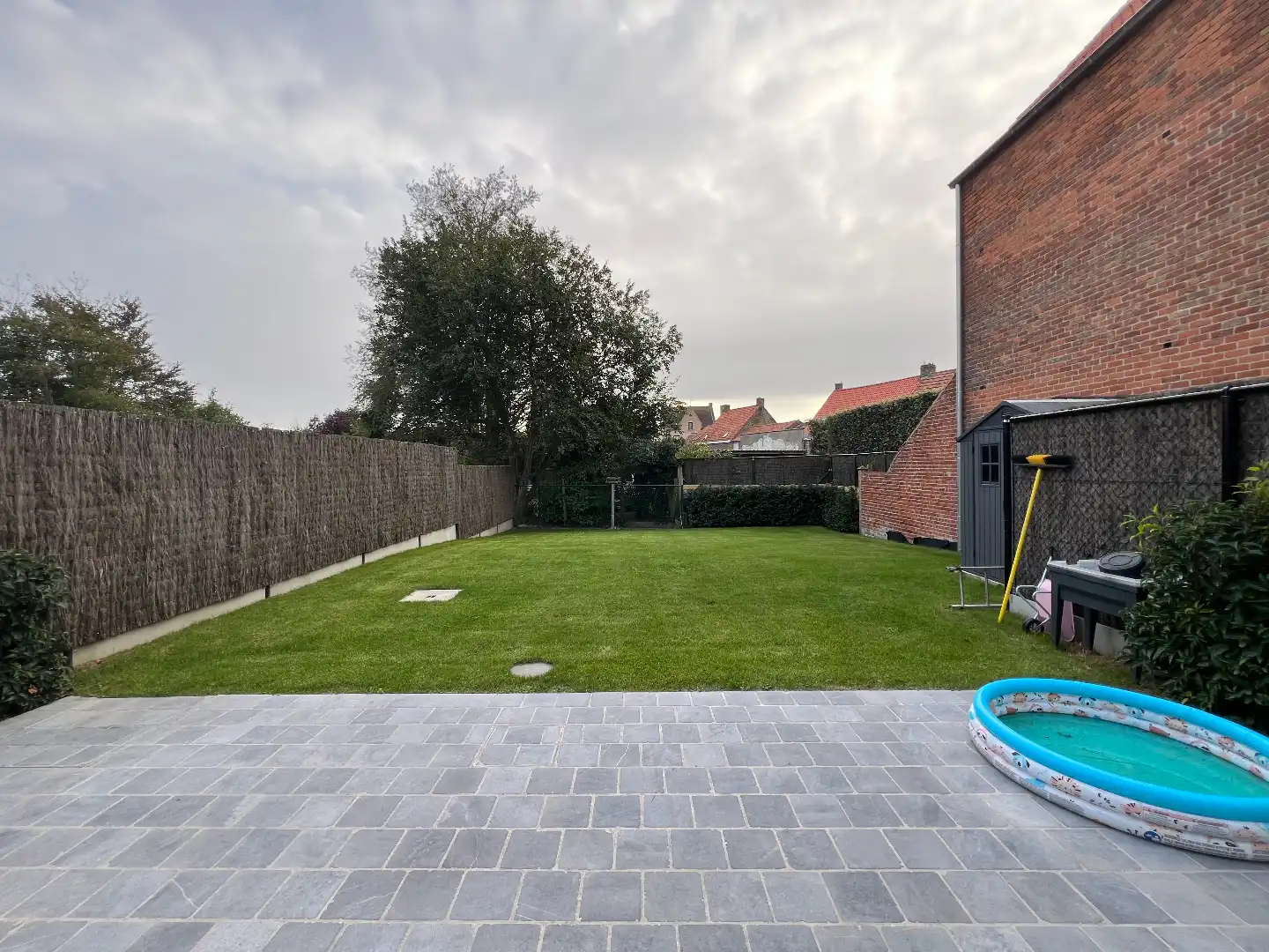 Gezellige nieuwbouwwoning met zonnige tuin en garage foto 12