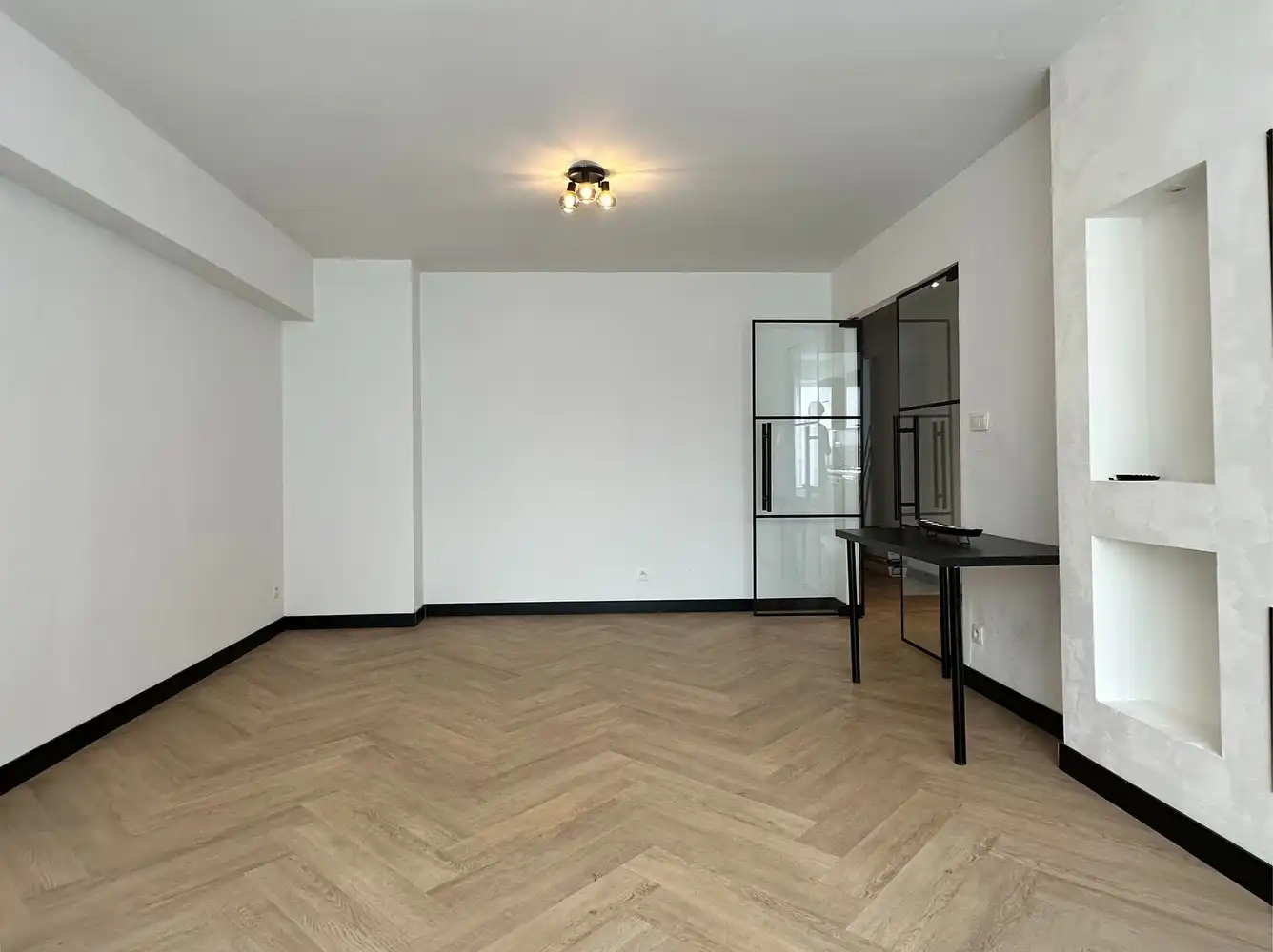 Stijlvol gerenoveerd appartement met 2 slaapkamers op centrale ligging foto 5