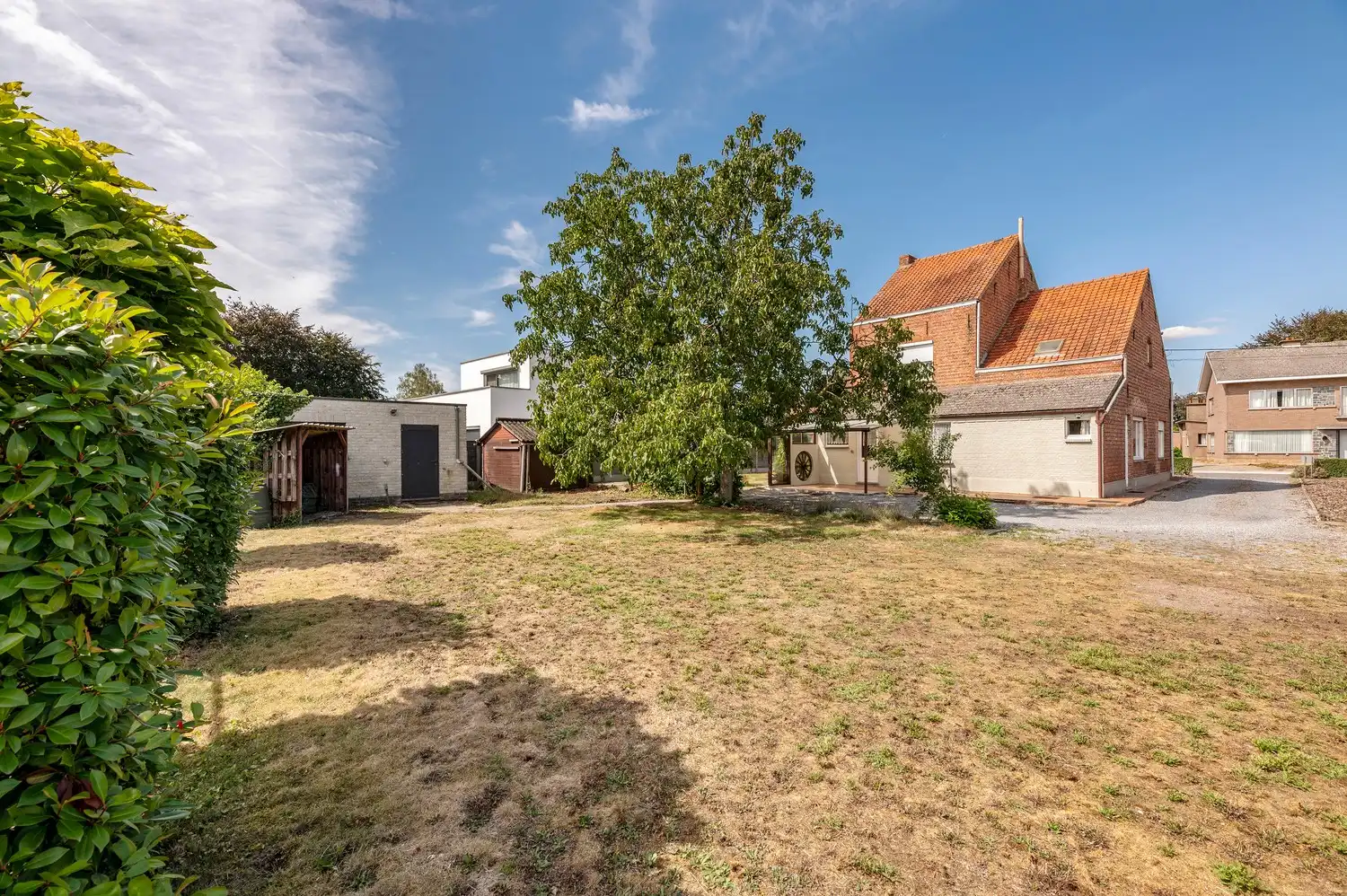 PRACHTIG GELEGEN WONING VLAK BIJ CENTRUM BONHEIDEN foto 3