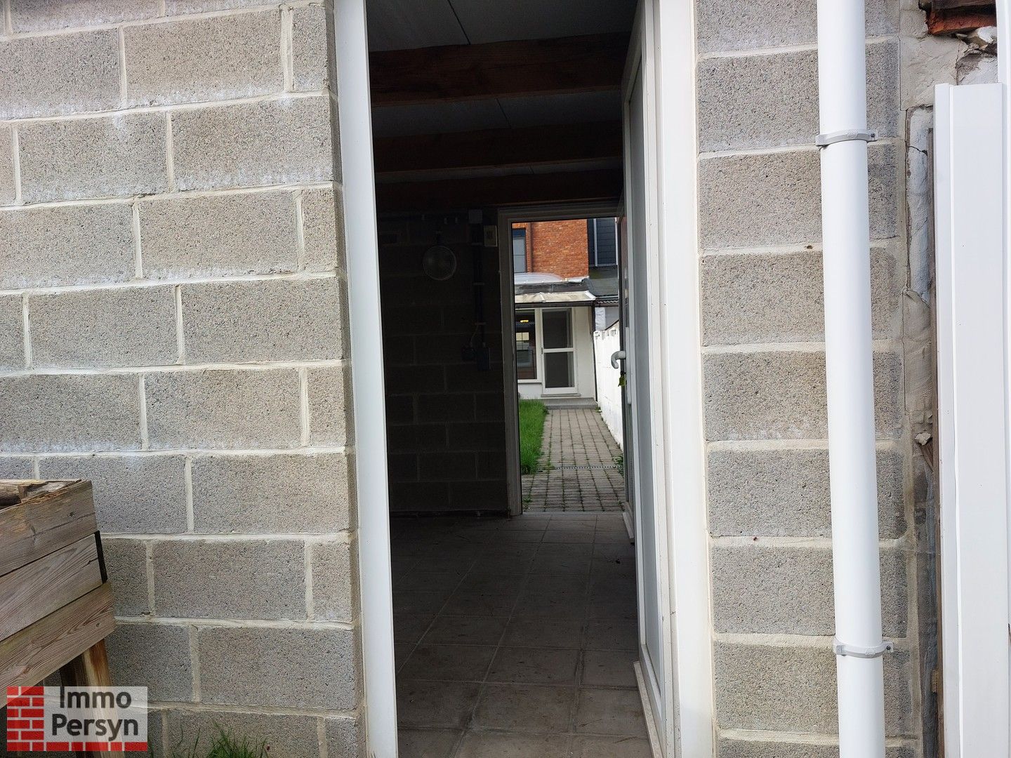 Gezellige rijwoning met kleine stadstuin foto 14