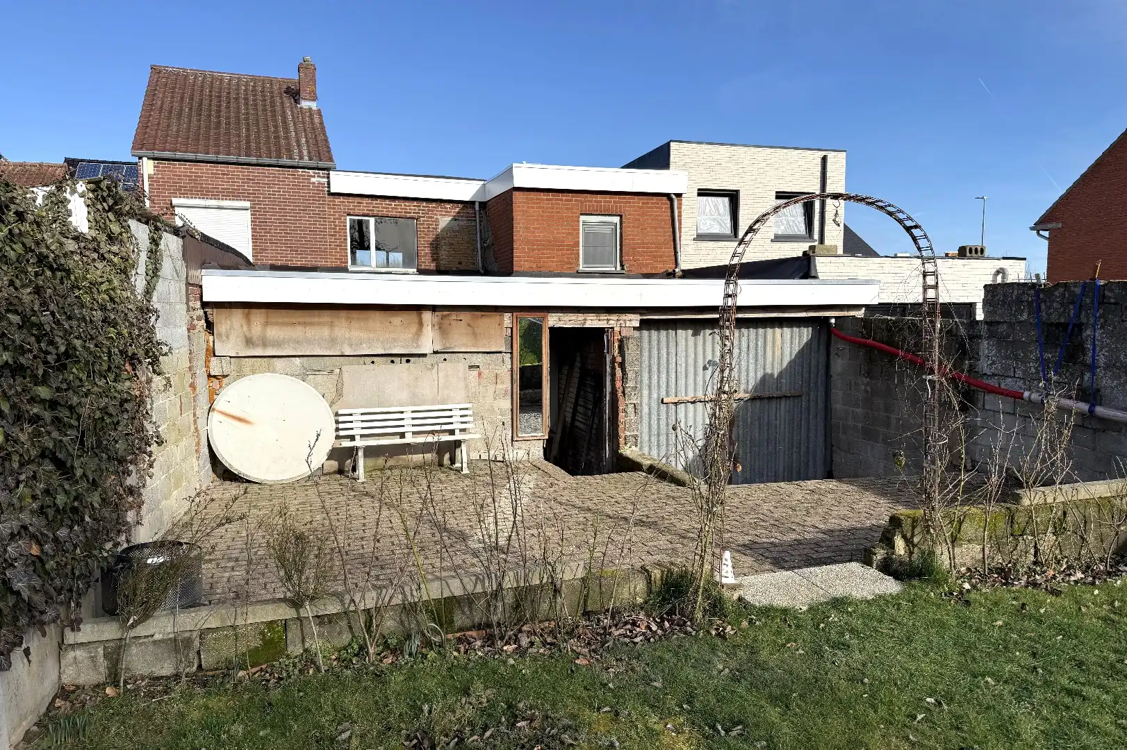 Dubbelwoonst met diepe tuin, rustig gelegen op 2km van de Grote Markt van Tongeren foto 10
