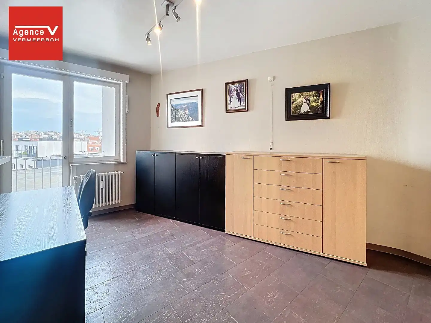 Lichtrijk en centraal gelegen 2-slkr appartement met lateraal parkzicht!  foto 16