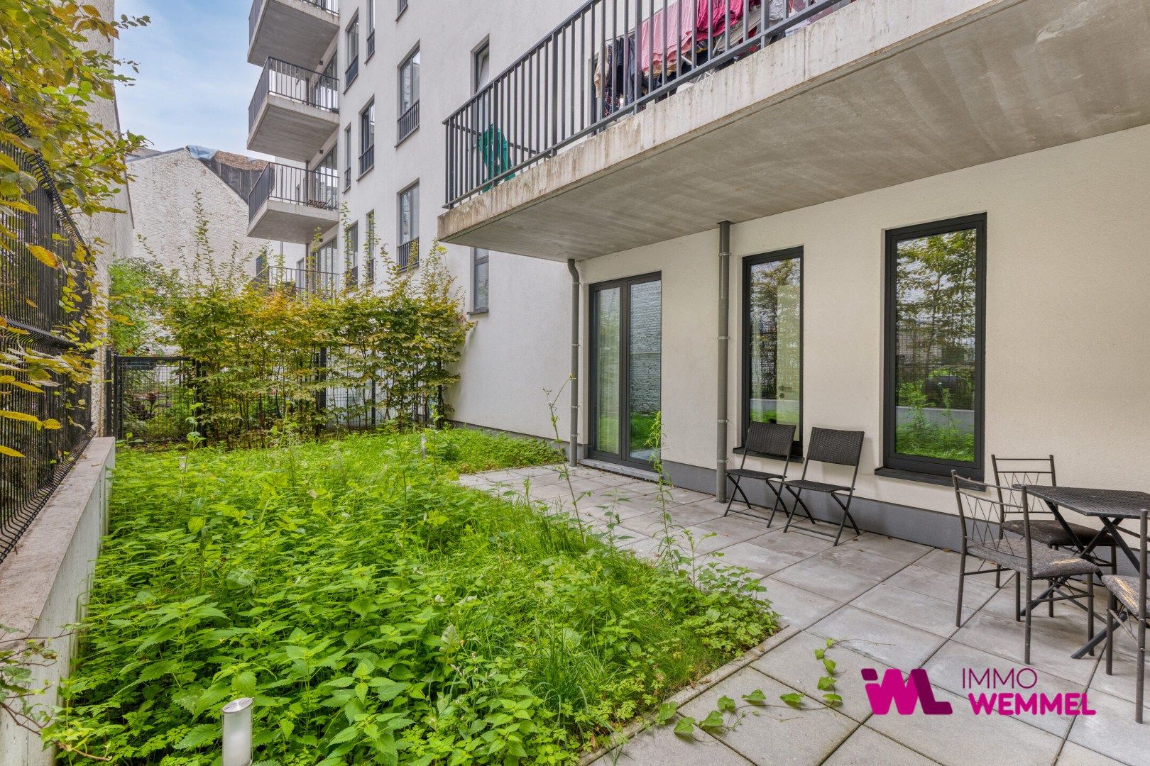 Gelijkvloersappartement met terras en tuin foto 19