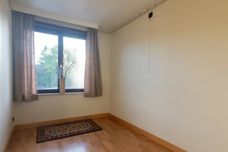 Centraal en toch rustig gelegen woning met tuin, garage en 3 slaapkamers (meer mogelijk); Energielabel D makkelijk haalbaar! foto 11