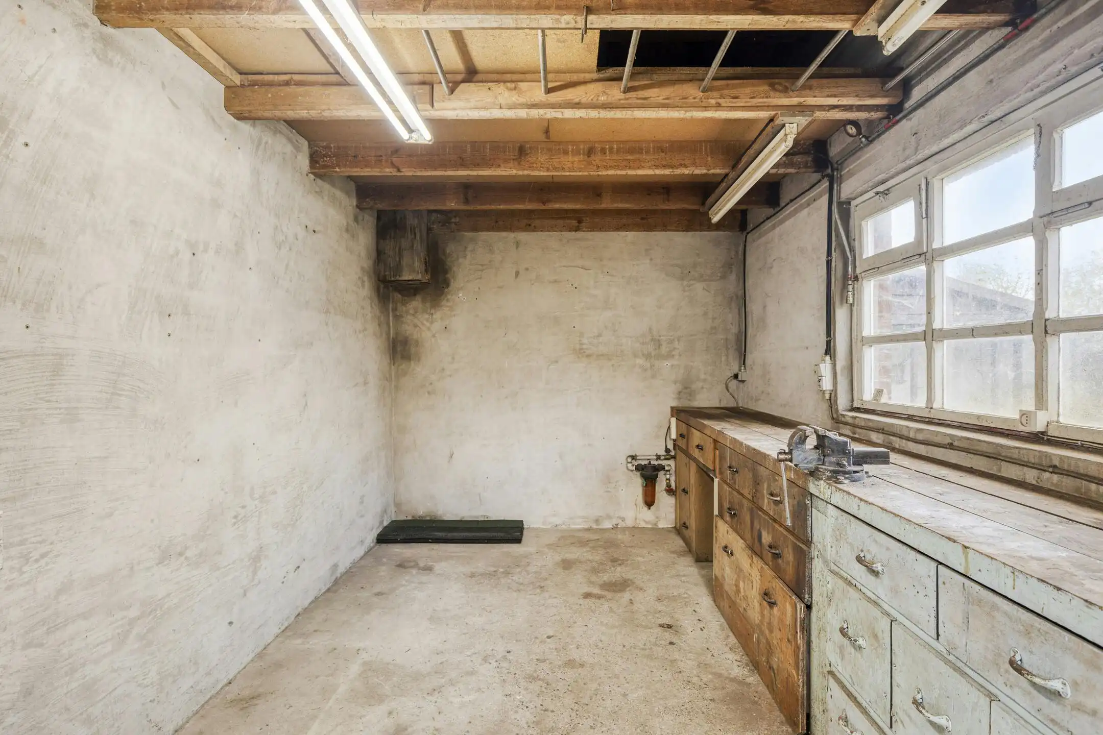 Woning met 4 slaapkamers, tuin en garage te Veurne op 521m². foto 21