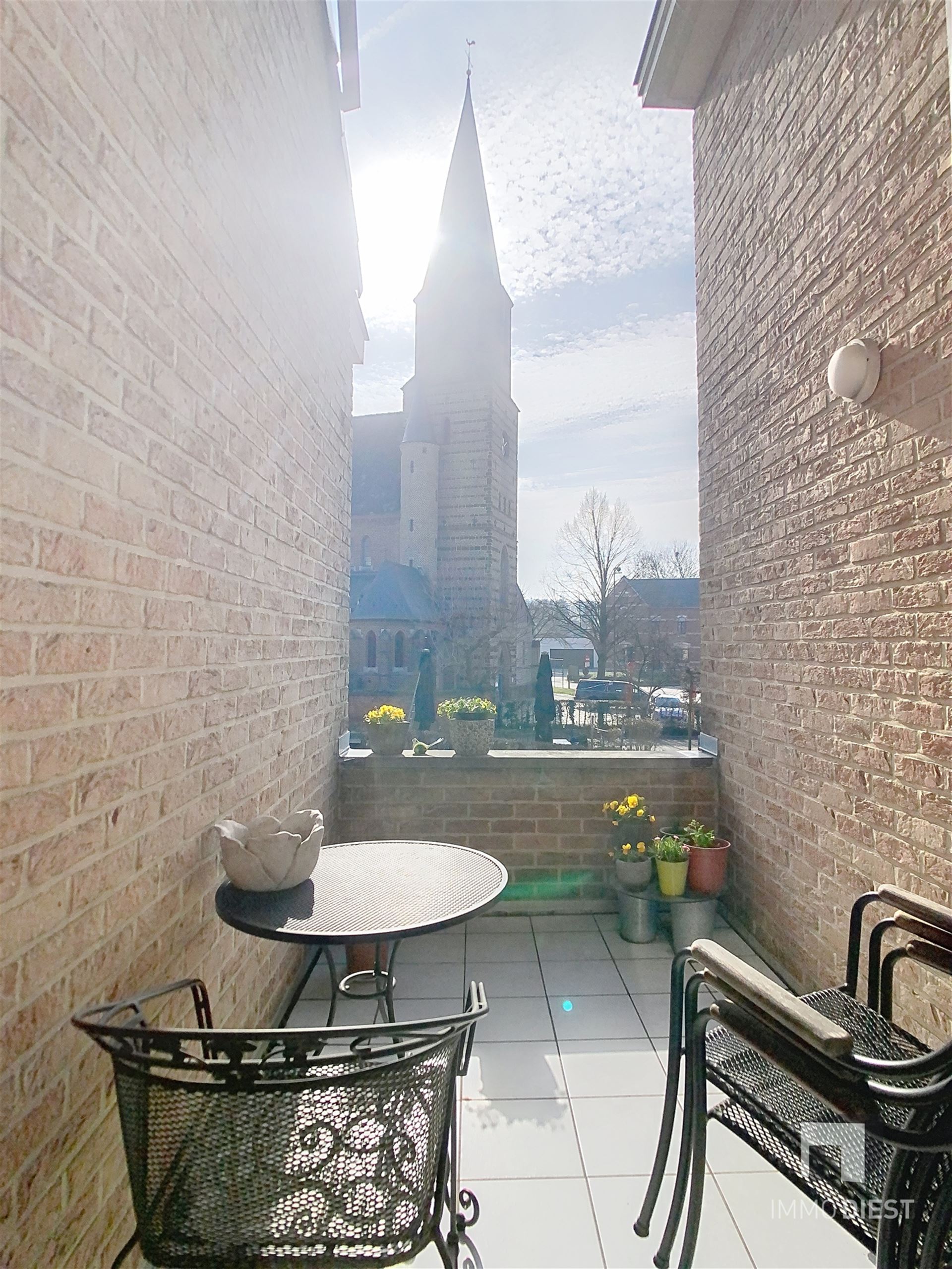 Appartement met 2 slpk & garage foto 9