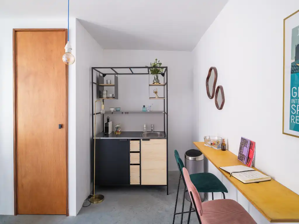 Uniek gerenoveerde, instapklare woning op fietsafstand van het stadscentrum met aangename buitenruimtes (terras en stadstuin) en 3 volwaardige slaapkamers. foto 18