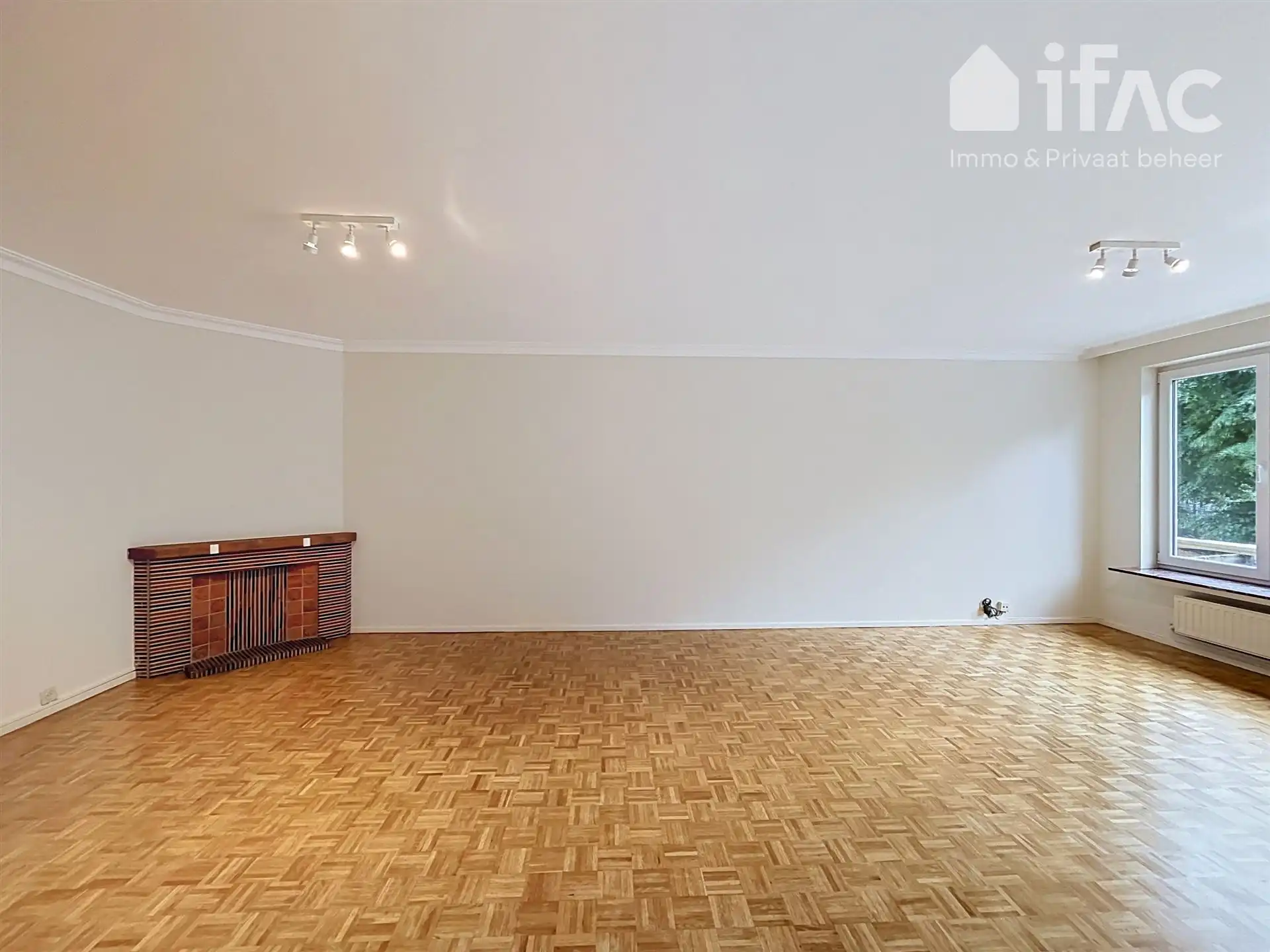 Ruim en goed gelegen appartement foto 3
