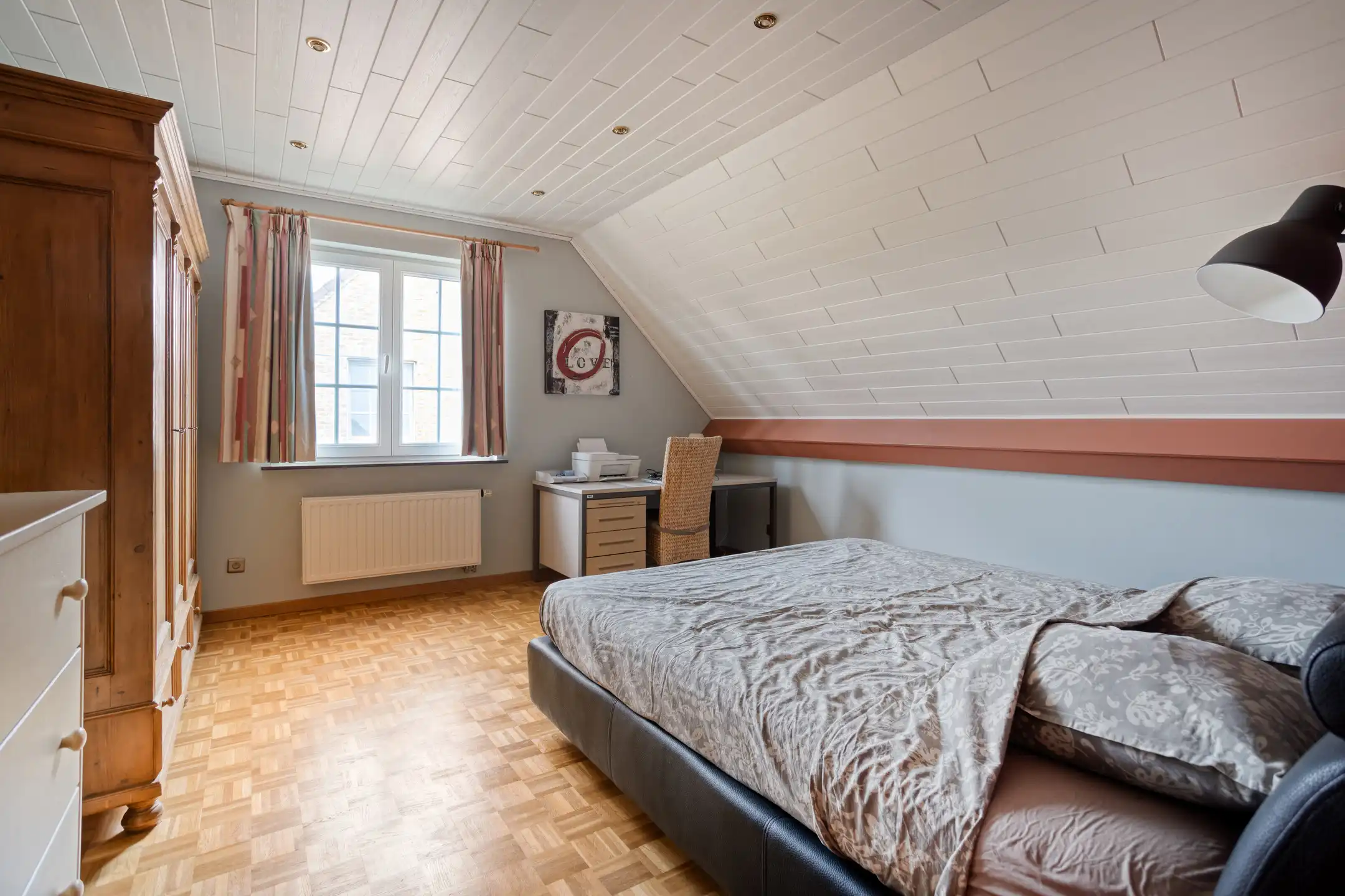 TOP onderhouden villa op uitzonderlijk perceel foto 17