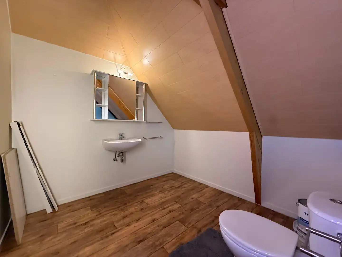 Riant en bemeubeld appartement met 5 slpks en daktuin in Balen-centrum ! foto 38