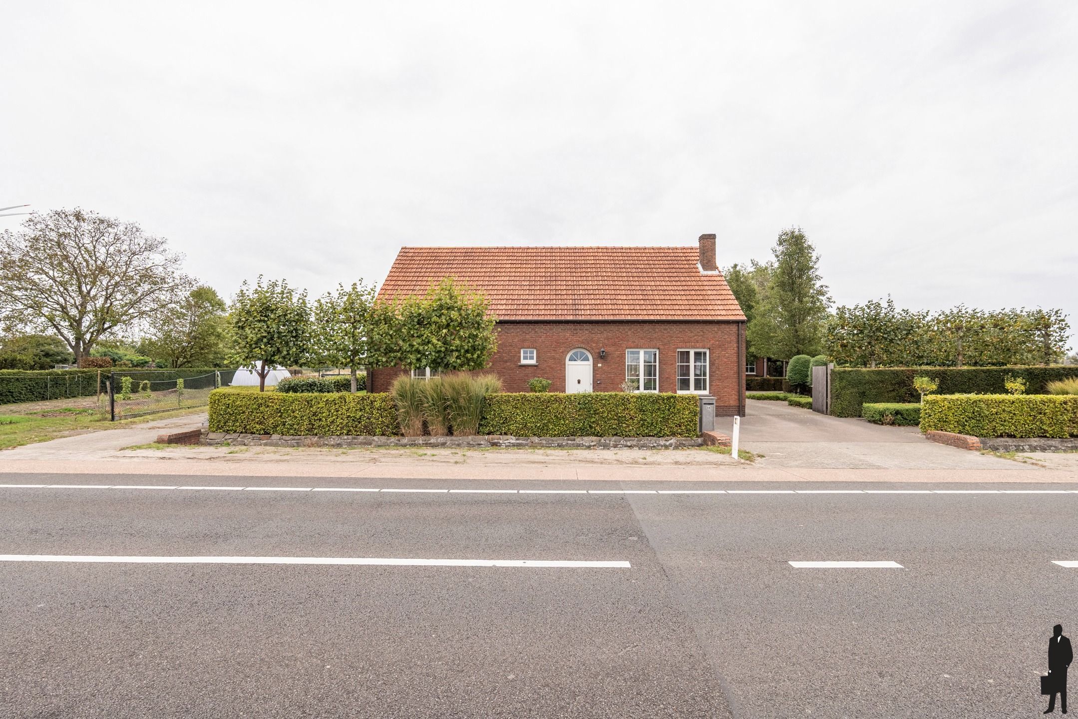 Landelijke woning met 3 slpk. en vrij uitzicht op een perceel van ca. 3.400 m² foto 34