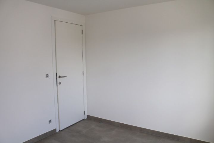 Toffe instapklare woning met 3 slaapkamers en carport foto 18