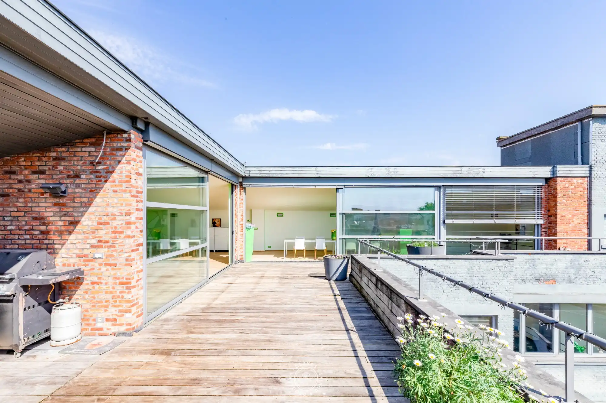 Hoofdfoto van de publicatie: Unieke en eigenzinnige stadswoning (voormalig pakhuis)