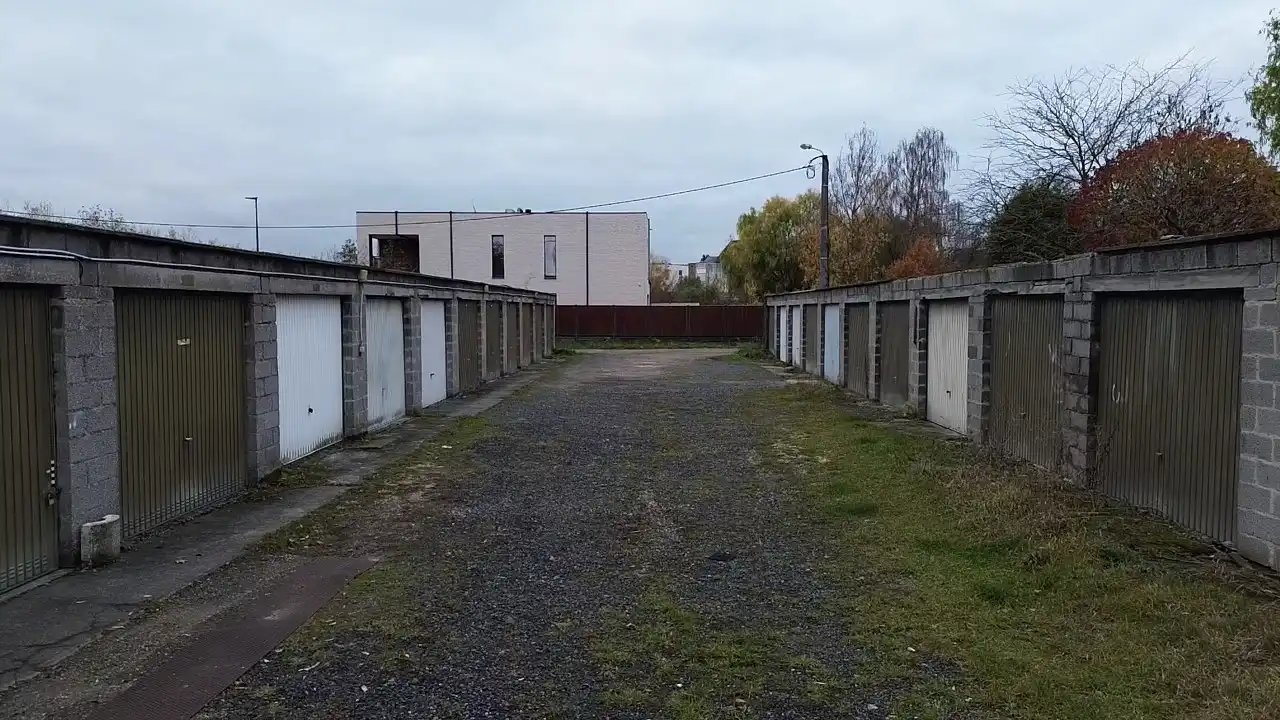 30 GARAGES VLAK BIJ HET CENTRUM VAN MECHELEN foto 3