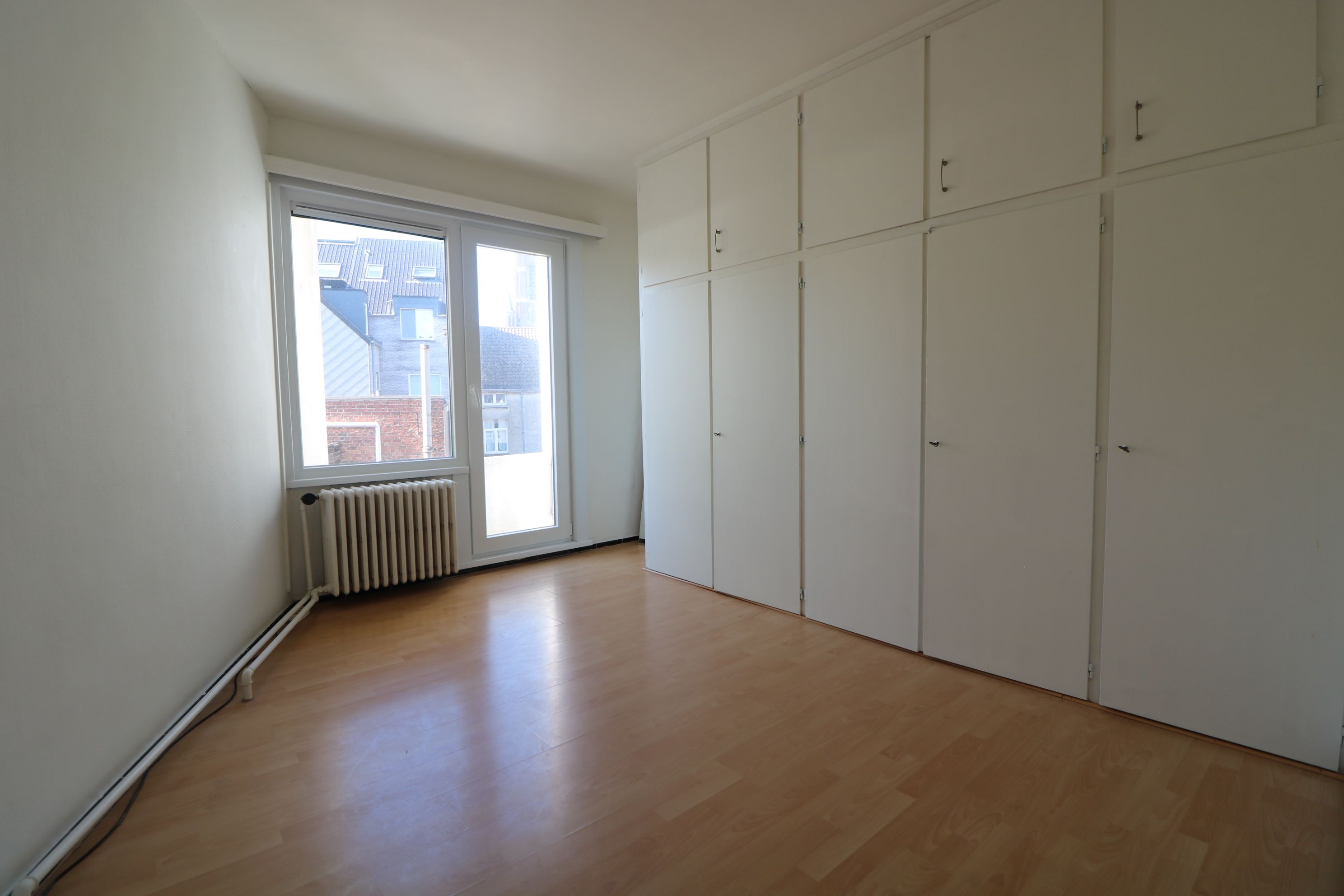 Ruim 2-slaapkamerappartement, op wandelafstand van het centrum.  foto 6