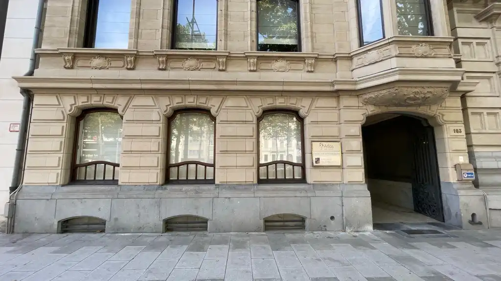 Kantoren te huur in monumentale herenwoning in Anwerpen foto 2