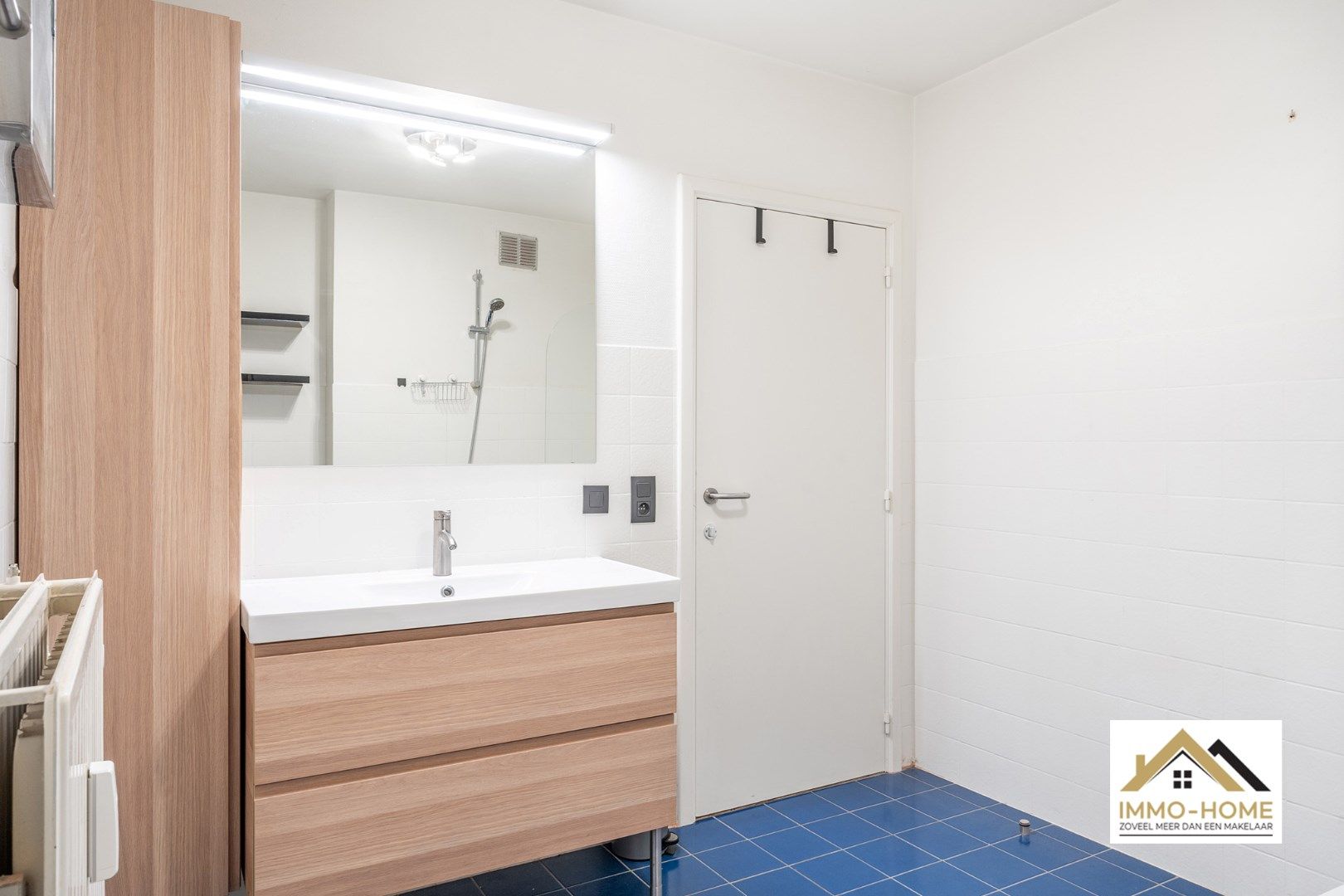 Instapklaar appartement op topligging te Deinze! foto 15