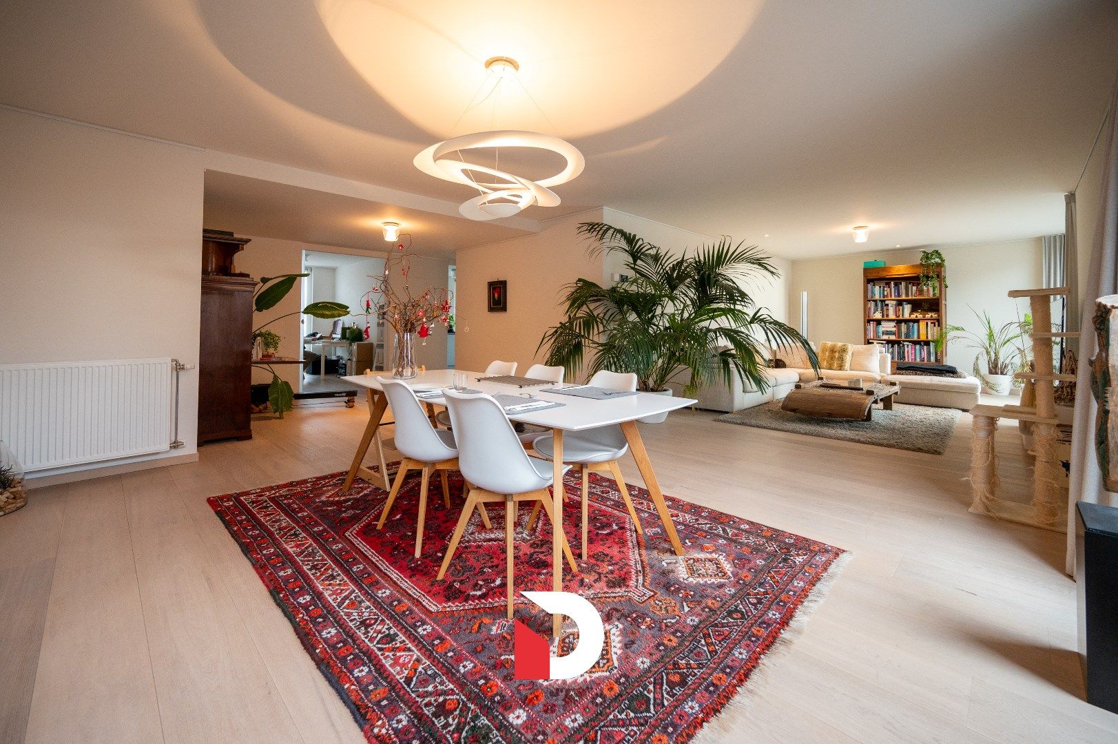 Instapklaar en luxueus appartement (+/- 180 m²) op een topligging in centrum Brugge foto {{pictureIndex}}
