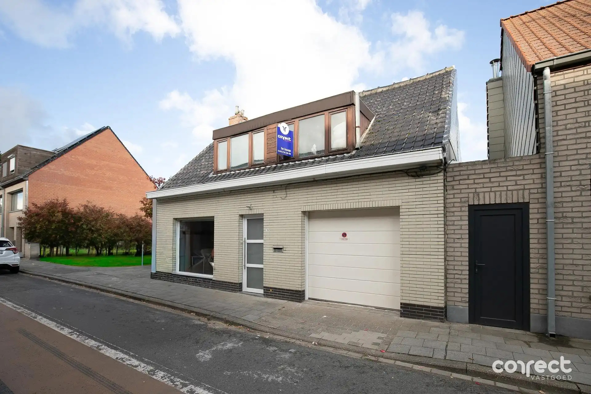 Hoofdfoto van de publicatie: Gezinswoning met 3 slaapkamers en garage.
