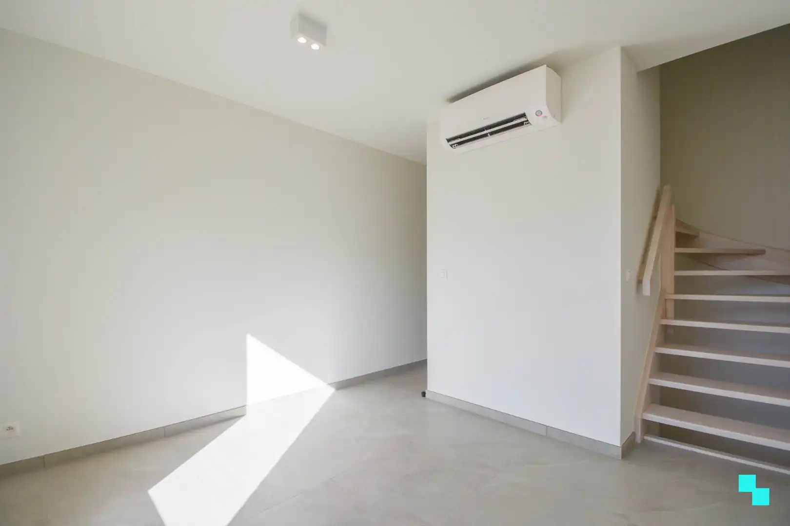 Stijlvolle hernieuwbouwwoning (BEN) met 2 slaapkamers - stadscentrum foto 14